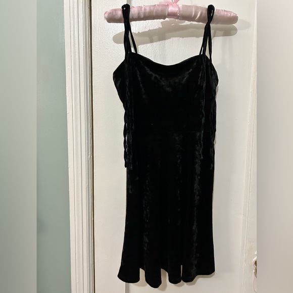 Black velvet A line square neckline mini dress Sz S - Picture 4 of 8